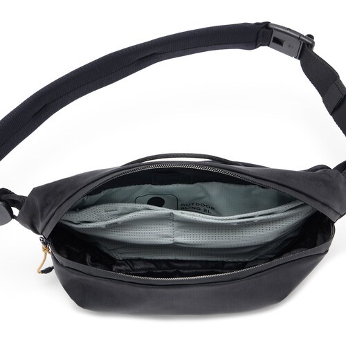 Peak-Design-2L-Black-3