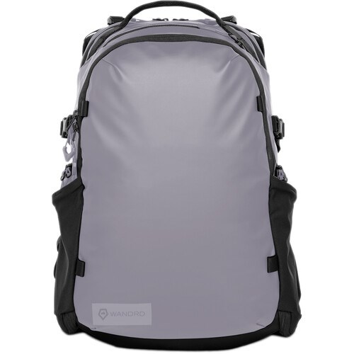 Wandrd-Stratus-Photo-18-Uyuni-Purple-Backpack-01