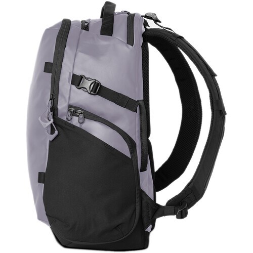 Wandrd-Stratus-Photo-18-Uyuni-Purple-Backpack-03