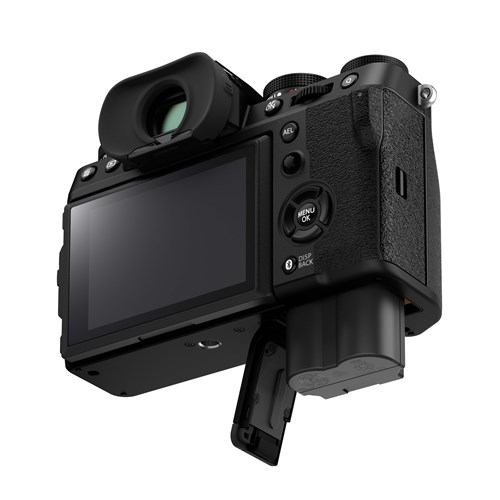 X-T5_backNANAMEunder_BatteryOpen_black