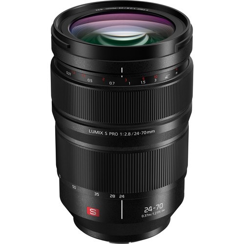 panasonic-24-70-f2.8-1